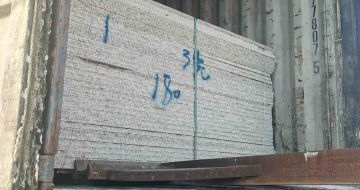 固原 芝麻白花岗岩石材3.0公分光面毛板装柜出货