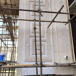 固原 黄金麻花岗岩别墅外墙干挂回纹造型效果