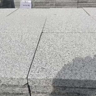 固原 白麻花岗岩石材推荐 荔枝面地铺石