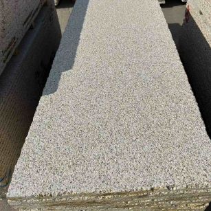 固原 黄金麻花岗岩荔枝面毛板，半成品