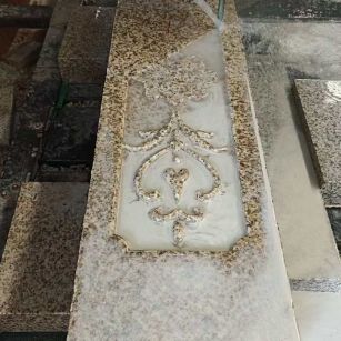 固原 黄金麻花岗岩异形加工雕刻栏杆大柱