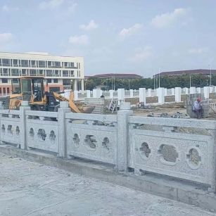 固原 白麻花岗岩荔枝面河道栏杆