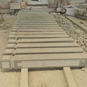 固原 芝麻白异形加工雕刻-栏杆大柱，方柱