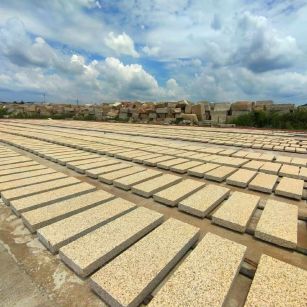 固原 黄金麻荔枝面花岗岩石材地铺石防护中
