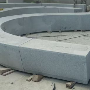 固原 芝麻白花岗岩光面弧形坐凳