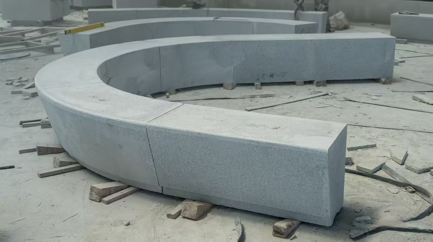 固原 芝麻白花岗岩光面弧形坐凳