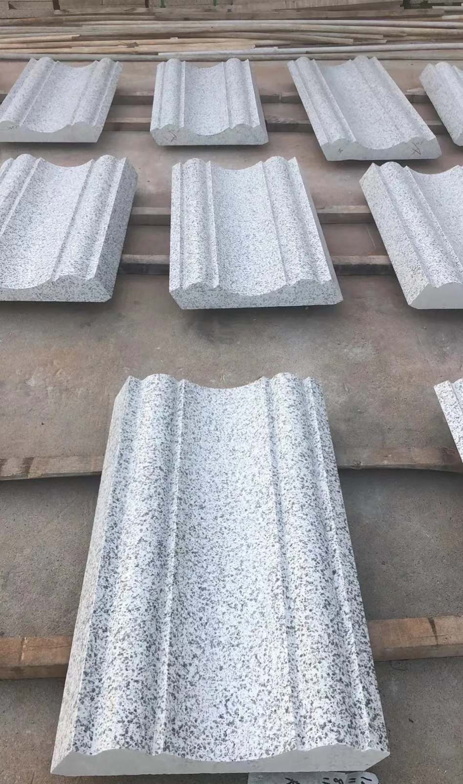 固原 白麻花岗岩光面别墅线条