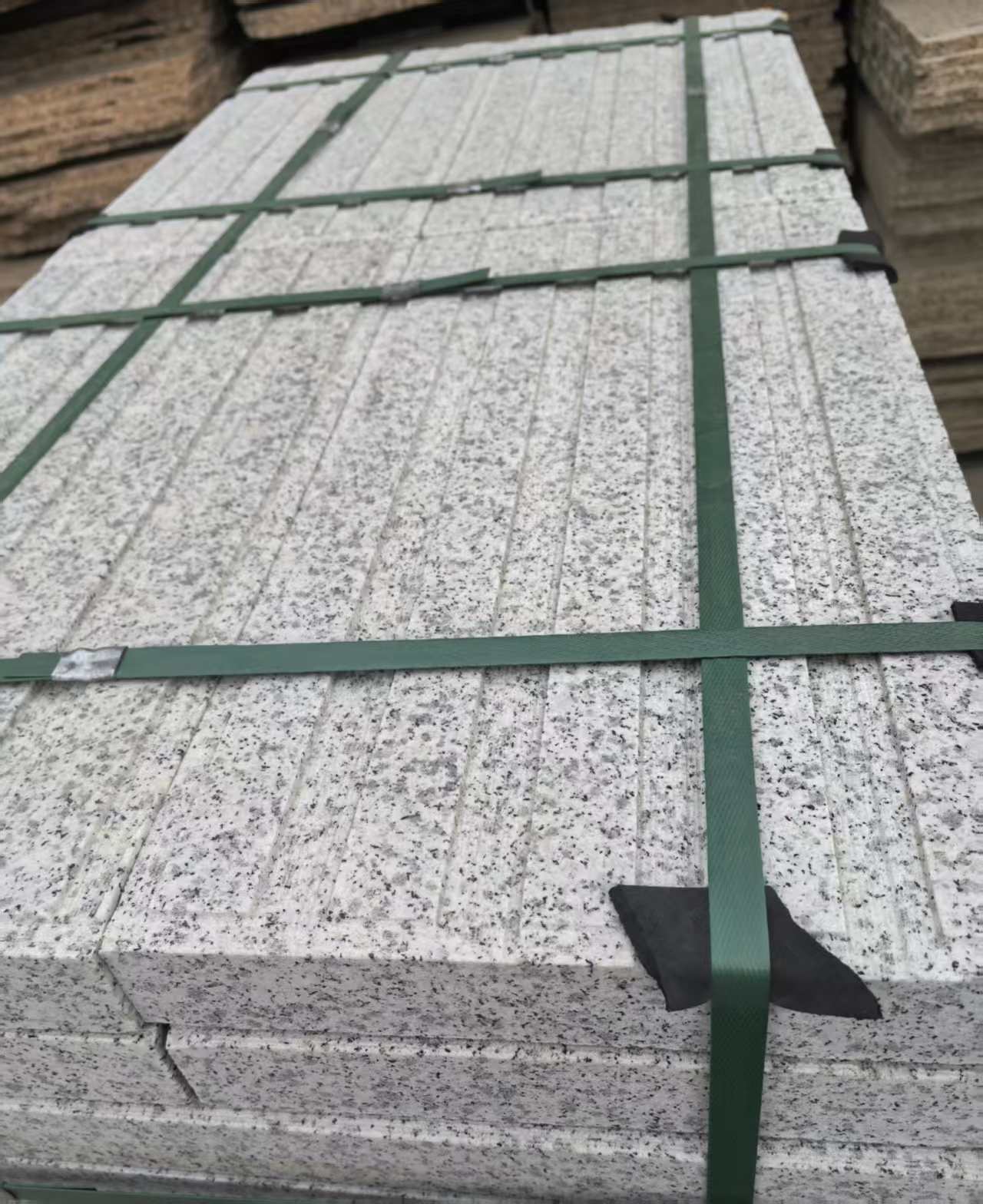 固原 白麻花岗岩直行盲道石，盲条，地铺石